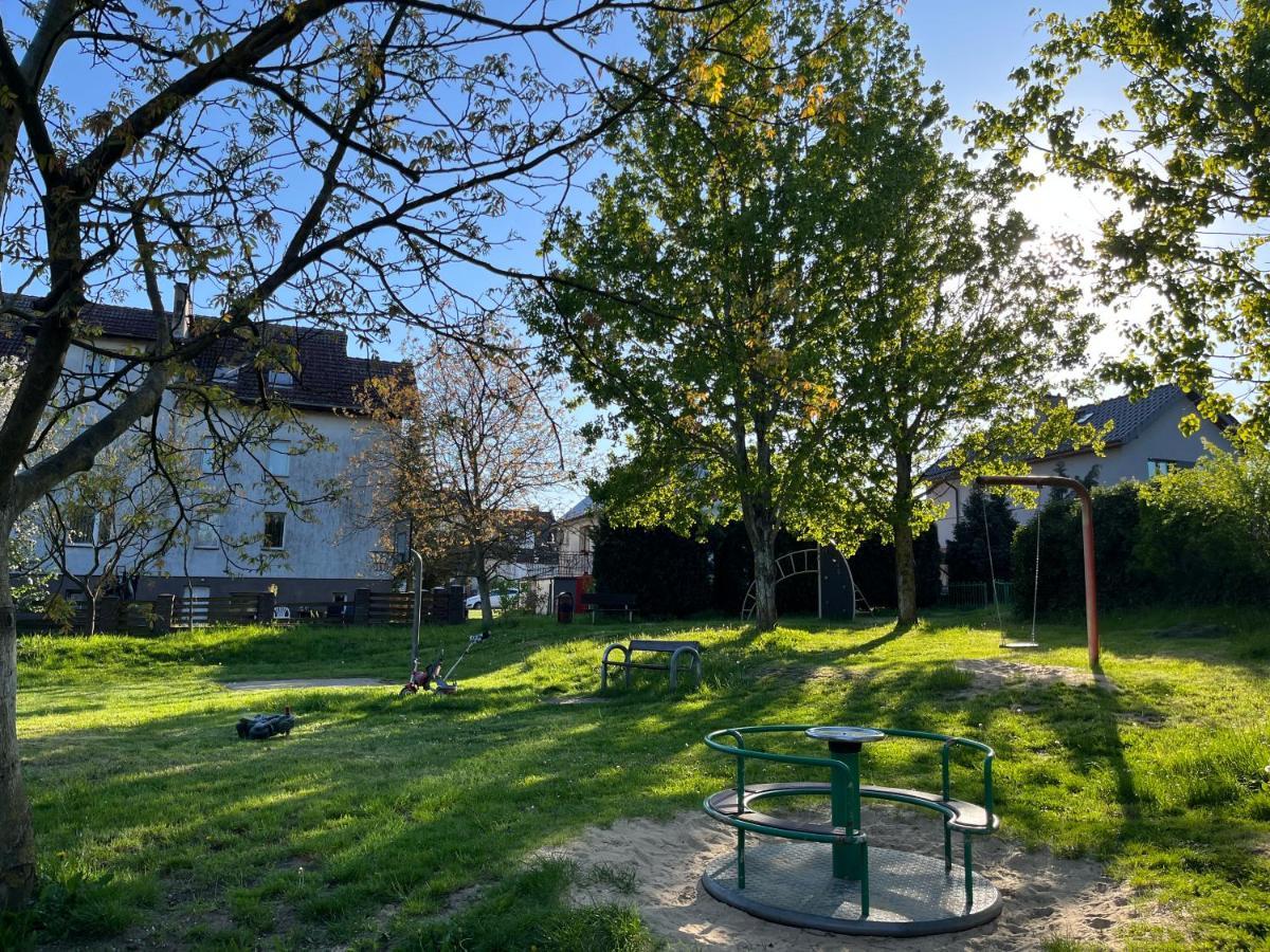 Domek Z Netflixem I Konsola Ps4, Bezplatny Parking شتشيتسين المظهر الخارجي الصورة